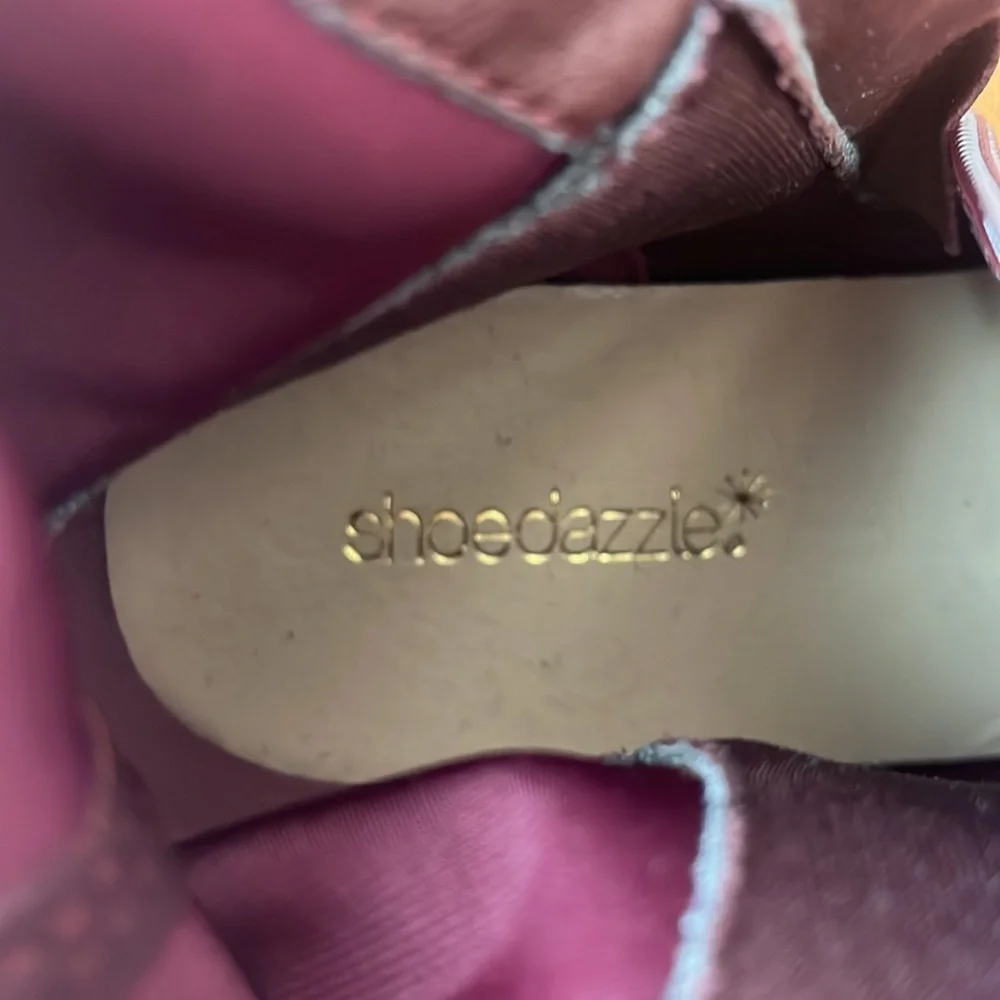 Annabeth Quilted Flat Boots Size 9